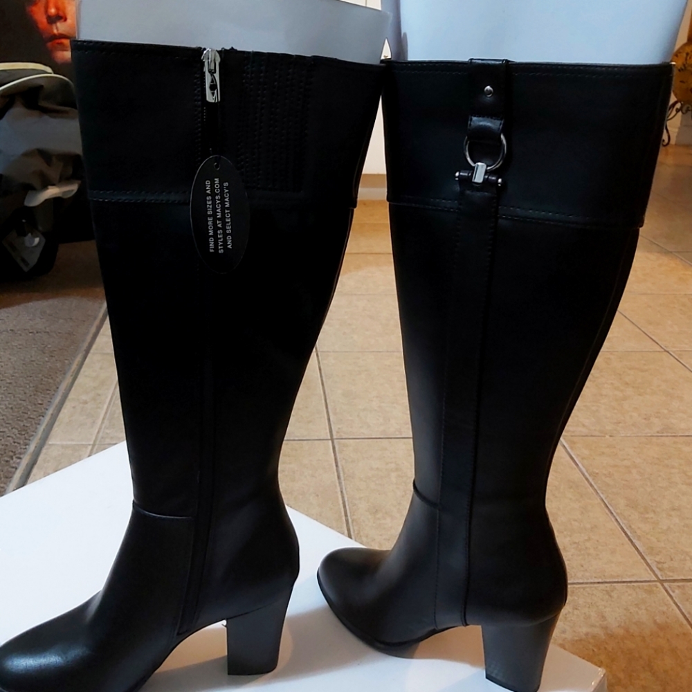 Ladies boots